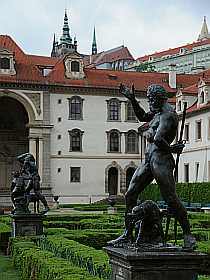Valdštejnský palác - Praha - Privátní túry po Praze
